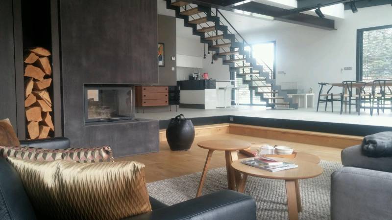 Une réalisation Flamme et Creation - un foyer Totem Lateral